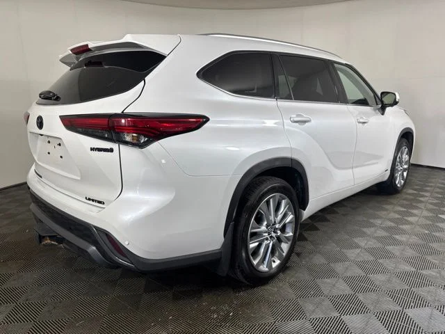 Used 2023 Pearl Toyota Limited image 3