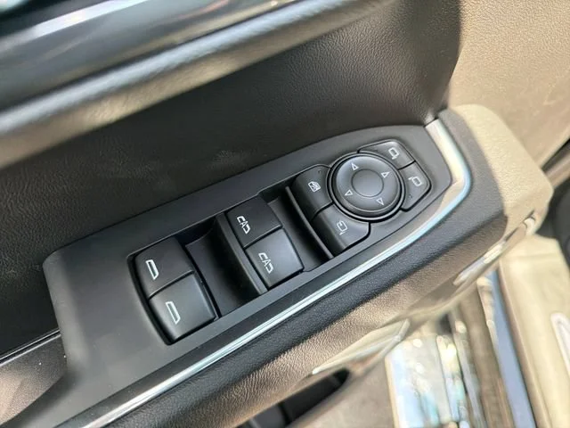 2026 GMC Sierra 1500 SLT - Photo 16