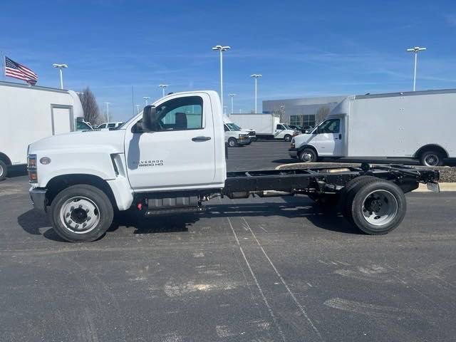 New 2024 Summit White Chevrolet Work Truck image 4