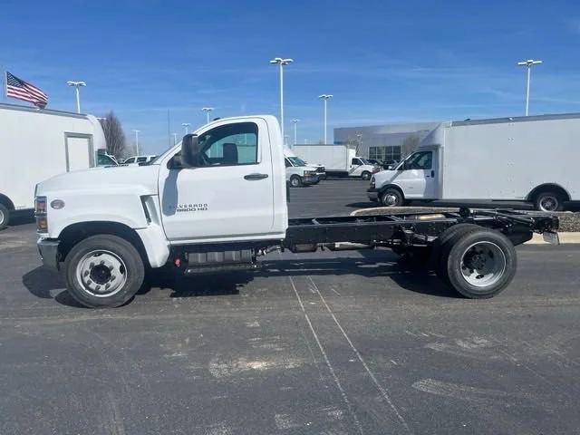 New 2024 Summit White Chevrolet Work Truck image 4