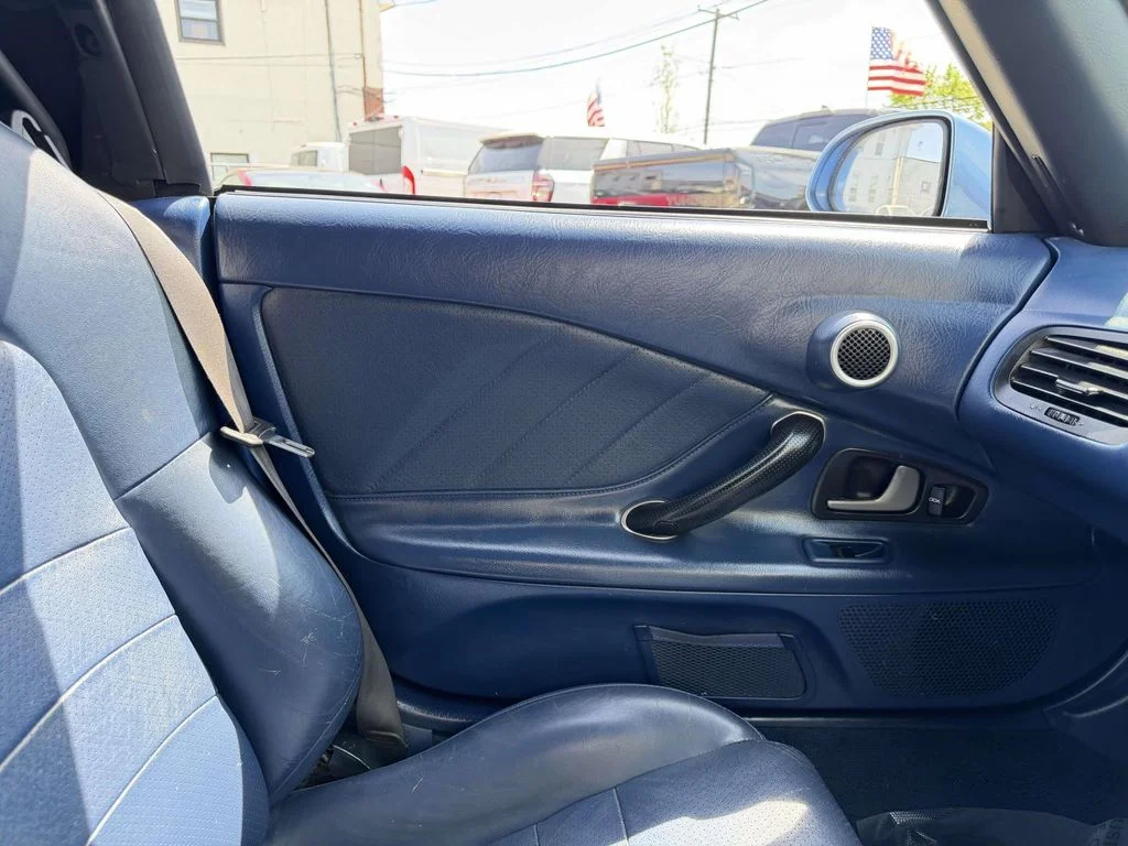 Used 2002  Honda S2000 image 21