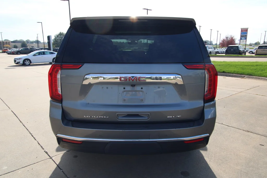 Used 2022 Gray GMC SLT image 18