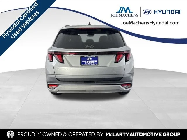 Used 2025 Silver Hyundai SEL image 9