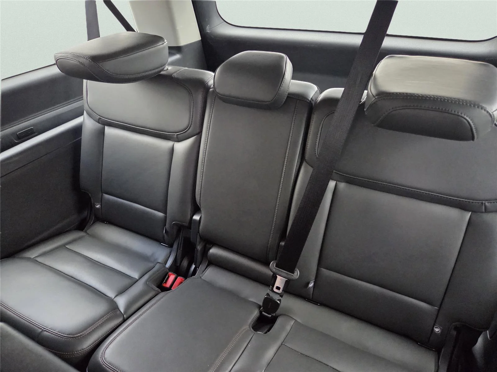 Used 2025 Agate Black Ford Active image 22