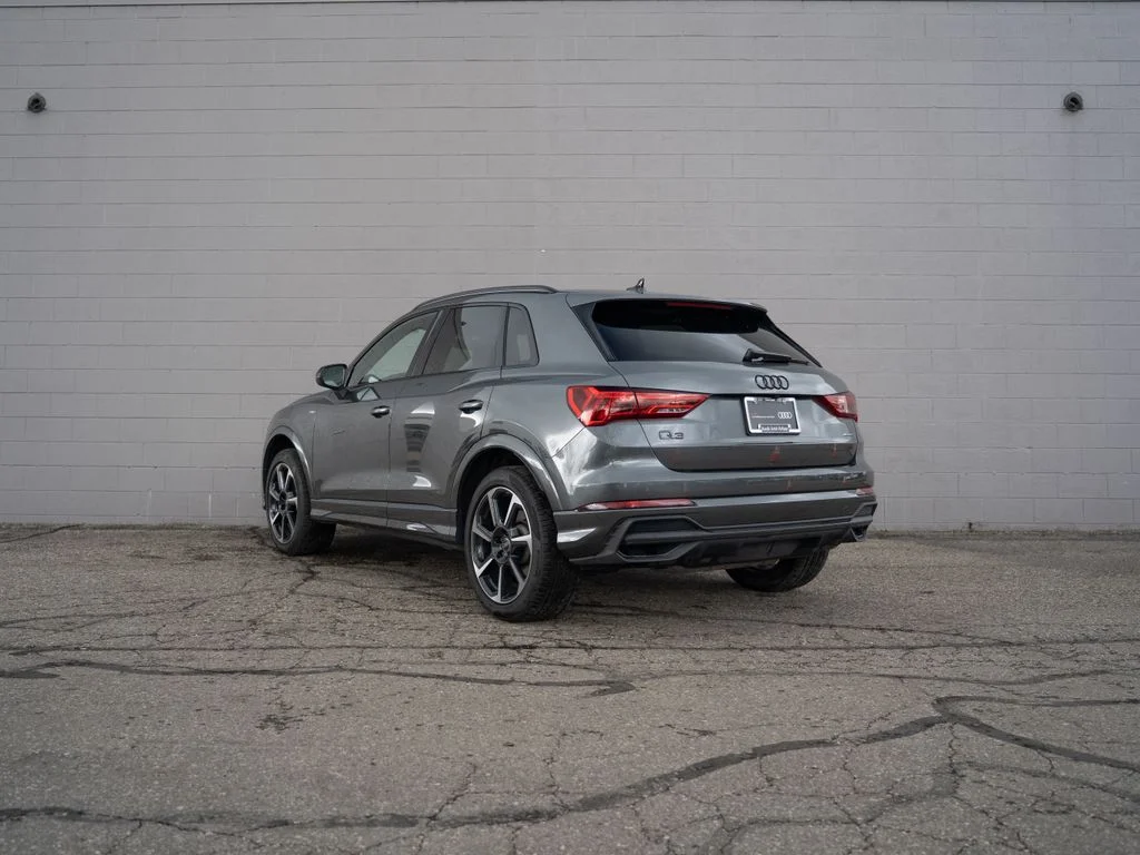 Used 2025 Gray Audi Premium Plus image 3