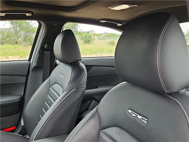 Used 2024 Snow White Pearl KIA GT-Line (IVT) image 11
