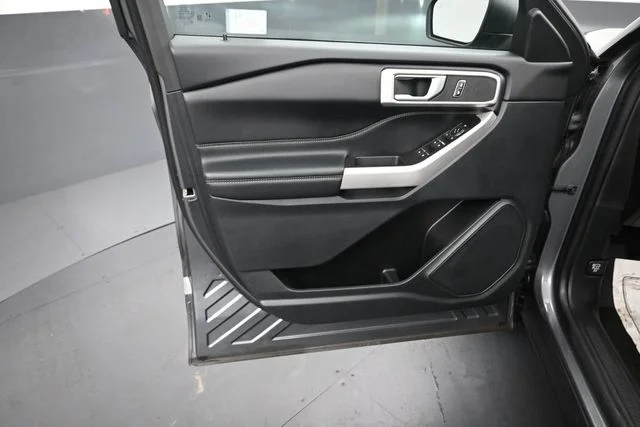 Used 2022 Gray Ford XLT image 20