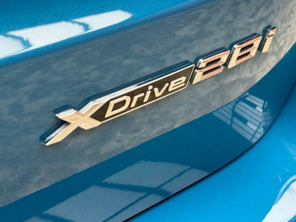 Used 2025 Blue BMW xDrive28i image 5