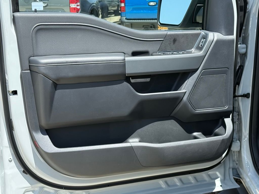 New 2026 Avalanche Ford XLT image 13
