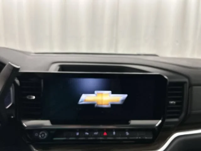 New 2026 Summit White Chevrolet LT image 9