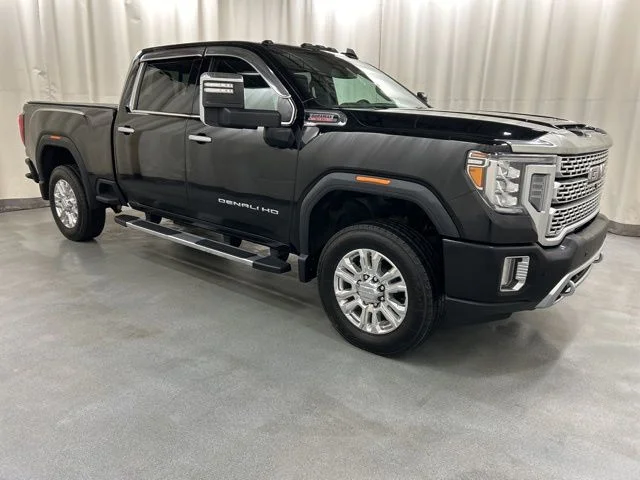 2022 GMC Sierra Denali 4WD Crew Cab Standard Box's photo