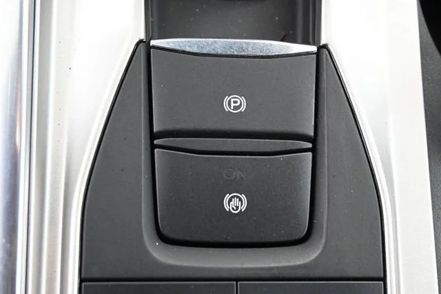 Used 2021 Blue Ford Platinum image 28