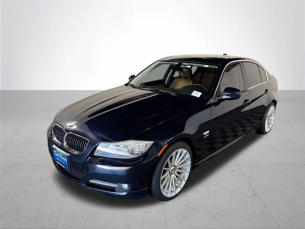 Used 2010 Blue BMW 335i xDrive image 2