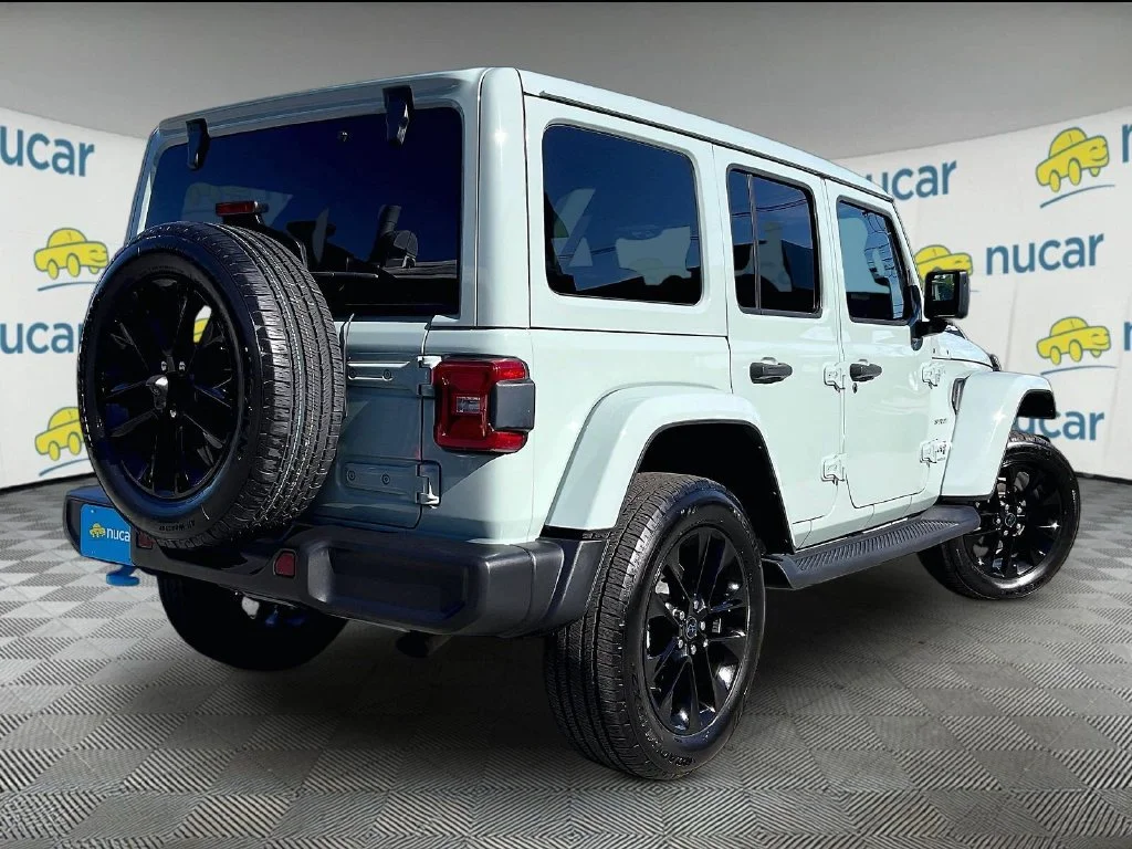Used 2024 Gray Jeep Sahara 4xe image 6