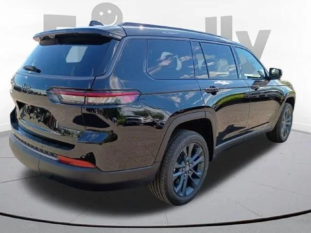 New 2026 Diamond Black Crystal Pearl-Coat Exterior Paint Jeep 85th Anniversary Edition image 5