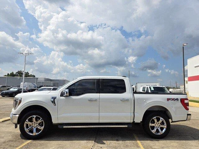 Used 2021 Star White Metallic Tri-Coat Ford LARIAT image 2