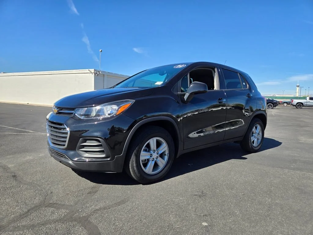Used 2022 Chevrolet Trax LS with VIN KL7CJNSM1NB550419 for sale in Pahrump, NV
