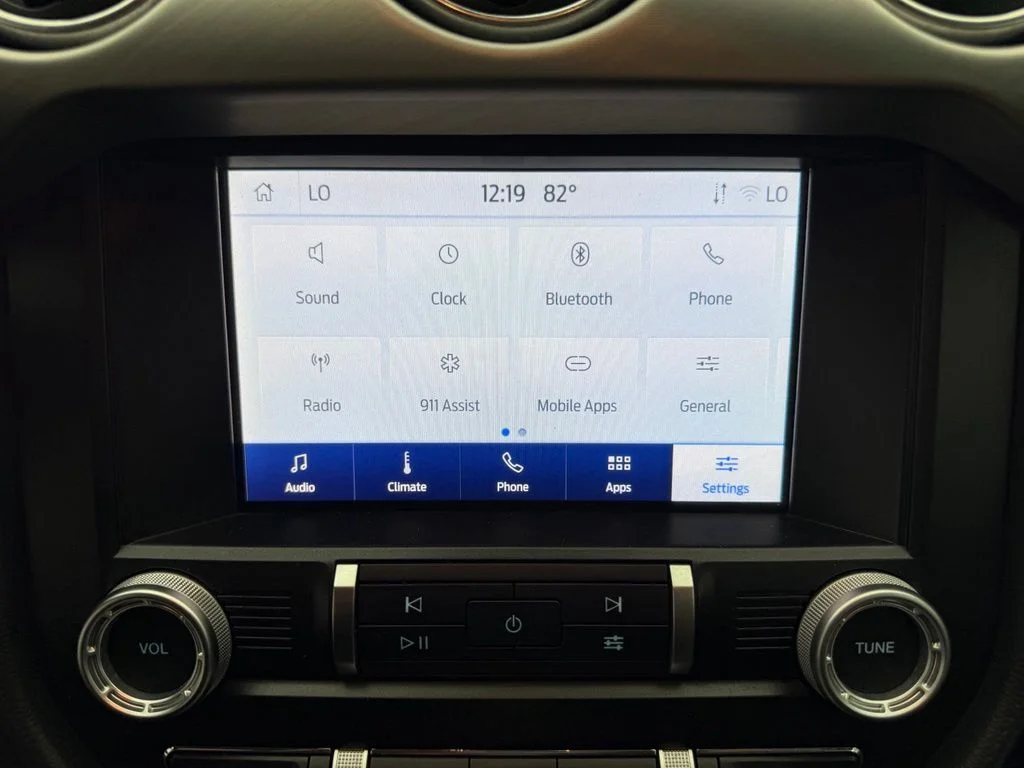 Used 2023 Silver Ford EcoBoost Premium image 5