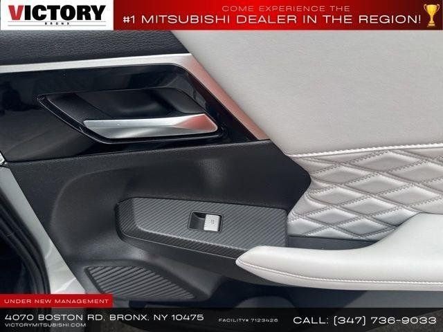 2024 Mitsubishi Outlander Plug-in Hybrid SEL - Photo 19