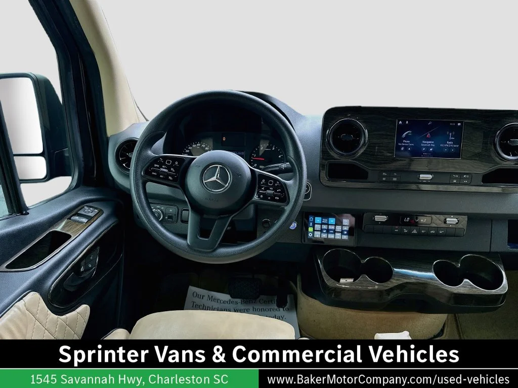 Used 2019 Jet Black Mercedes-Benz Cargo 170 WB EXT image 22