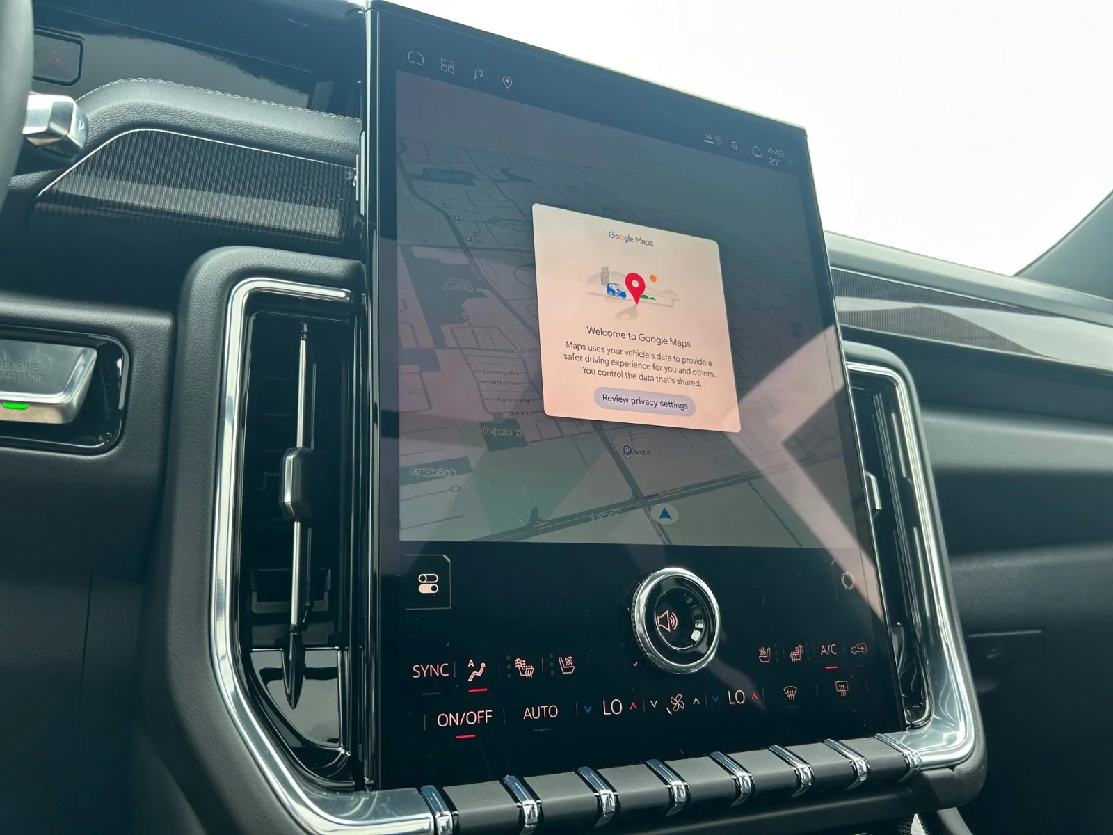 New 2026 Sterling Metallic GMC Elevation image 28