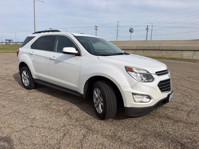 Used 2016 IRIDESCENT PEARL TRICOAT Chevrolet LT image 2