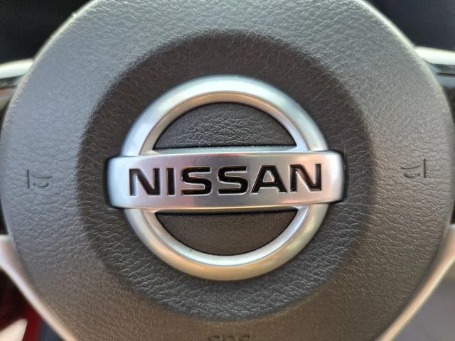 Used 2022 Scarlet Nissan 2.5 SL image 37