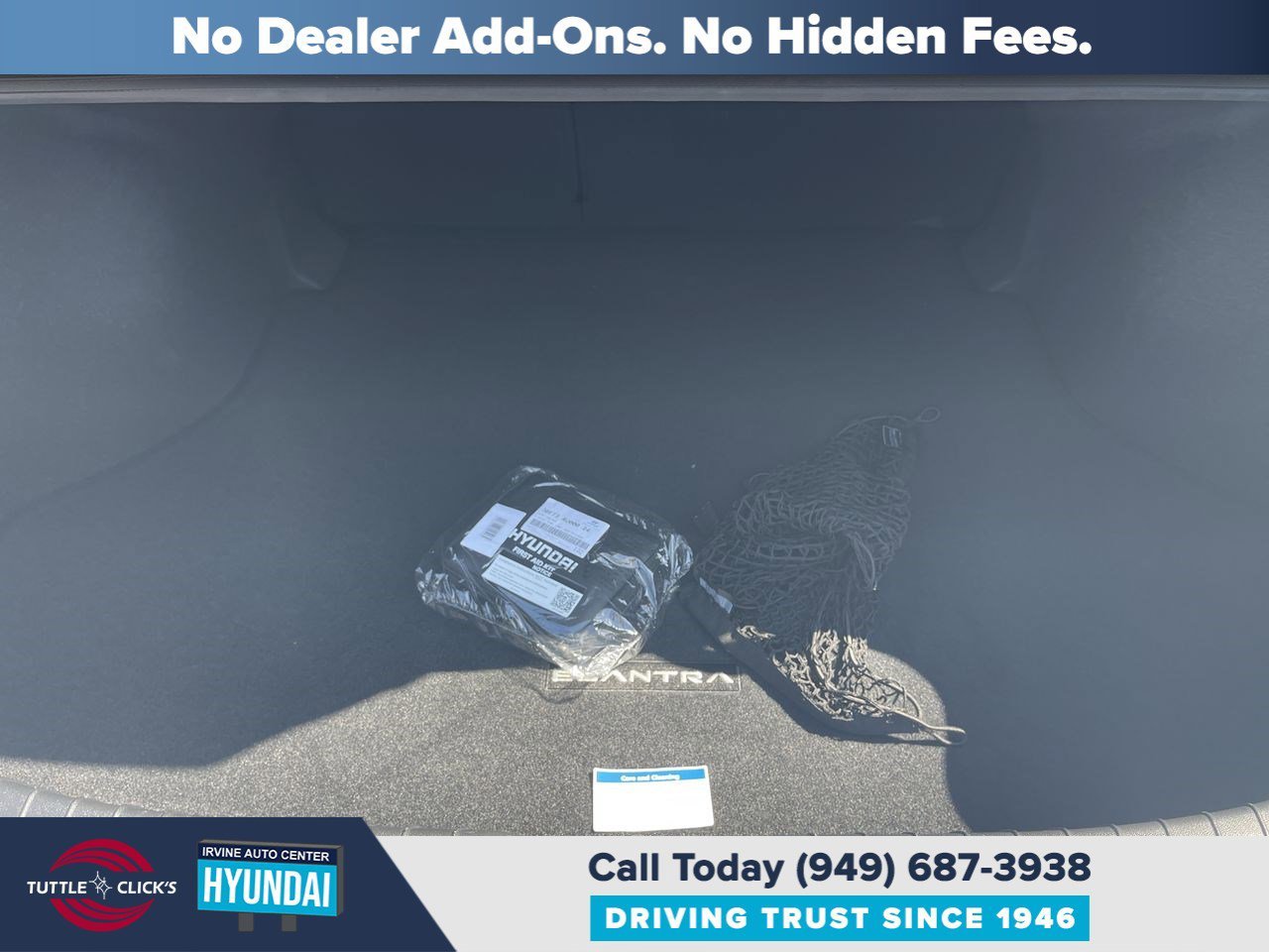 Used 2025 Serenity White HYUNDAI SEL CONVENIENCE image 27