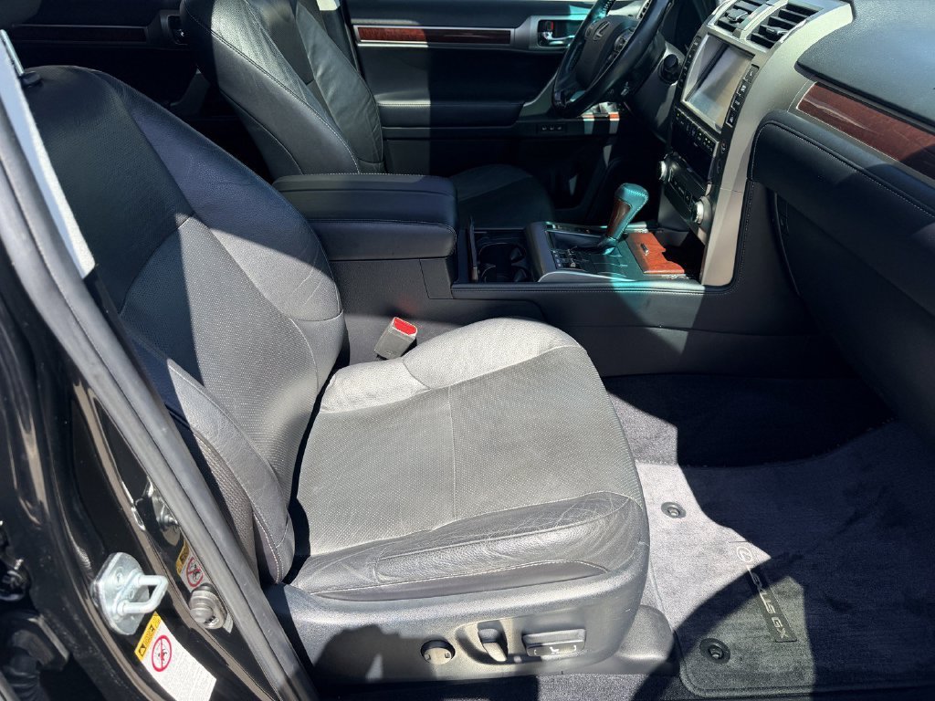 Used 2018 Onyx Black Lexus 460 image 10