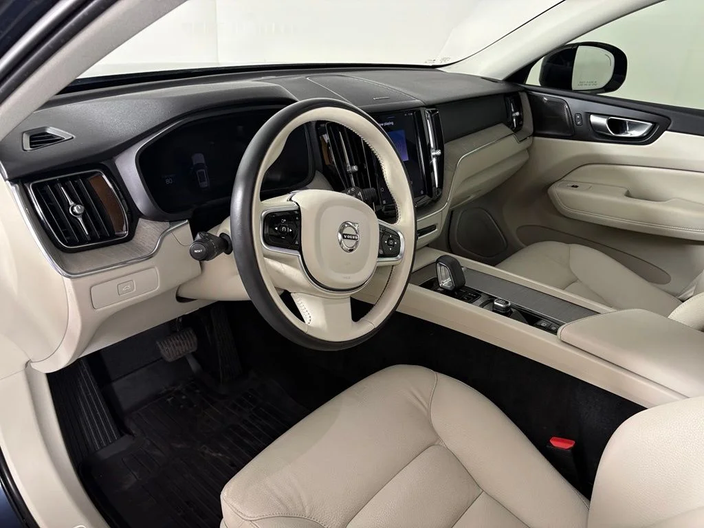 Used 2023 Denim Blue Metallic Volvo Plus image 17