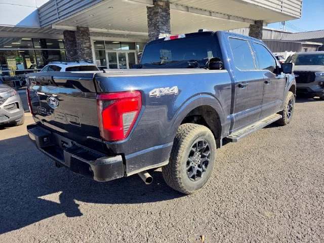 Used 2024 Blue Ford XLT image 4