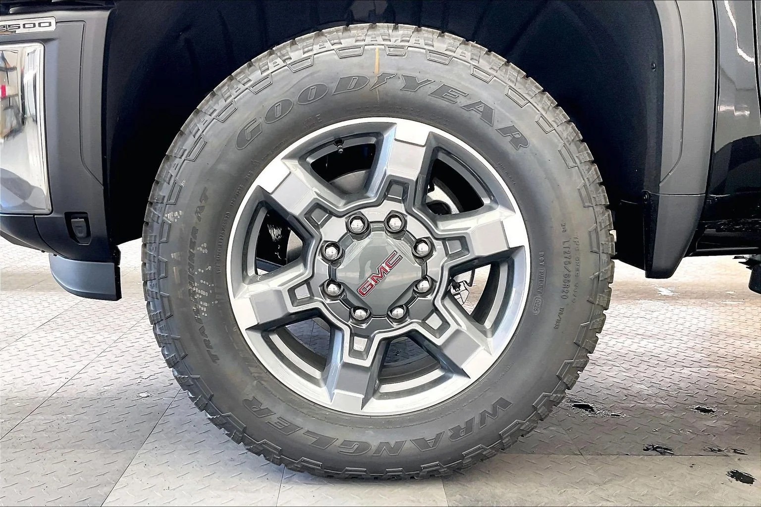 New 2026 Onyx Black GMC SLT image 14