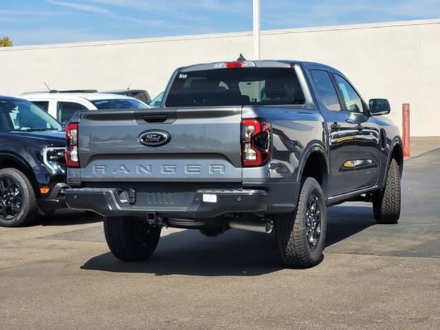 New 2026 Gray Ford XLT image 4
