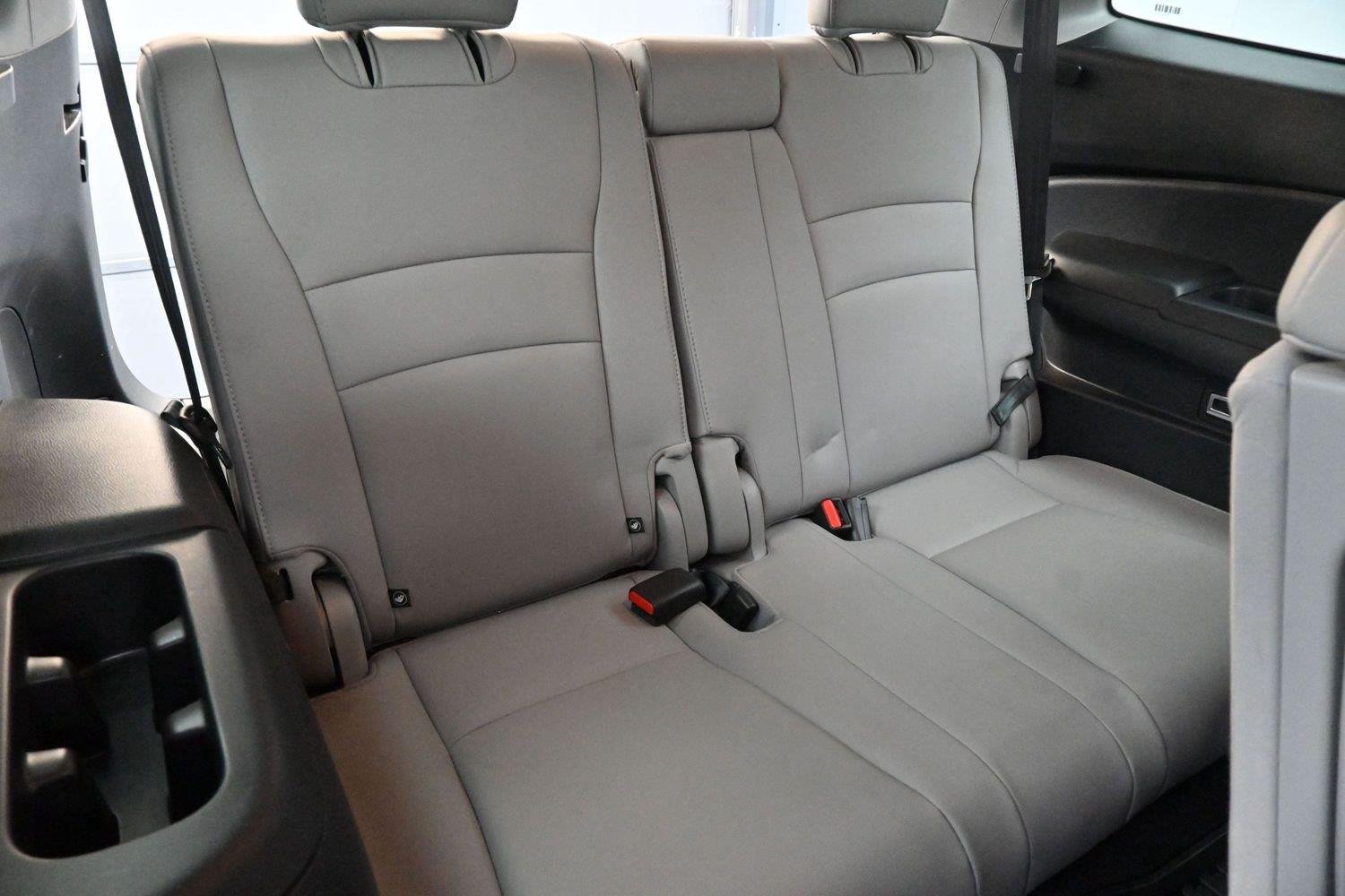Used 2019 Modern Steel Metallic Honda EX-L image 36