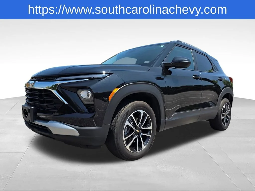 Used 2025 Mosaic Black Metallic Chevrolet LT image 38