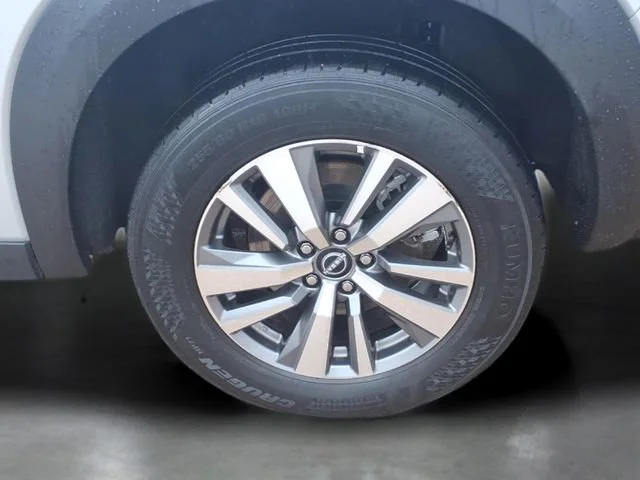 Used 2025  Nissan SL image 30