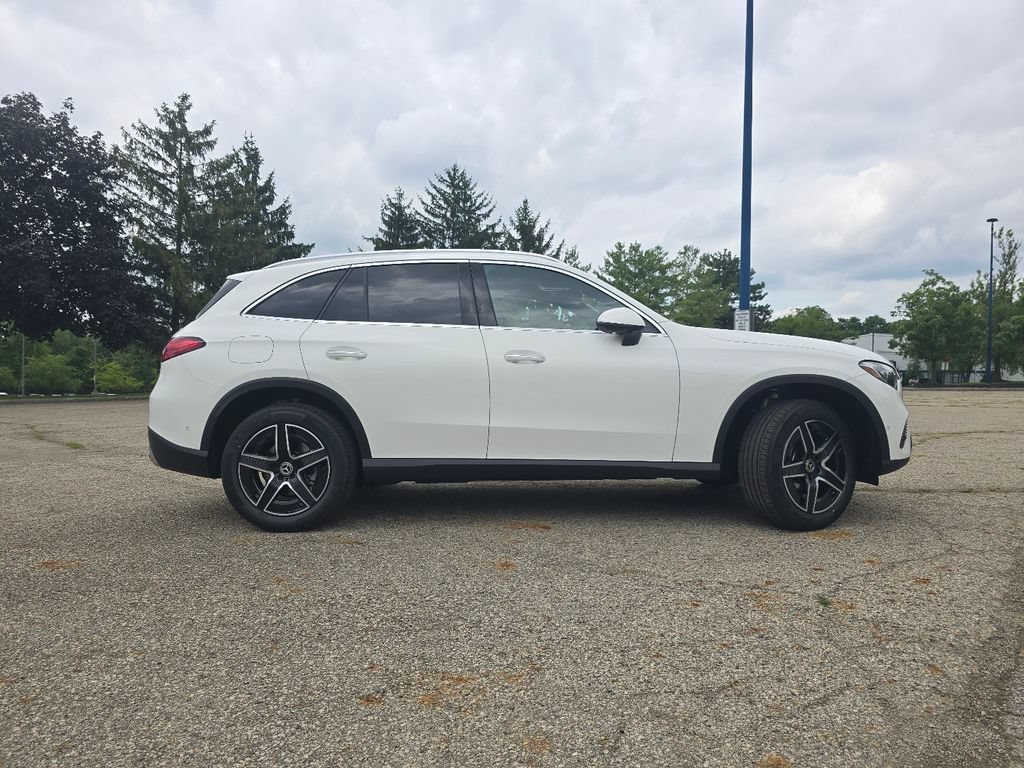 New 2027 Polar White Mercedes-Benz GLC 300 image 56