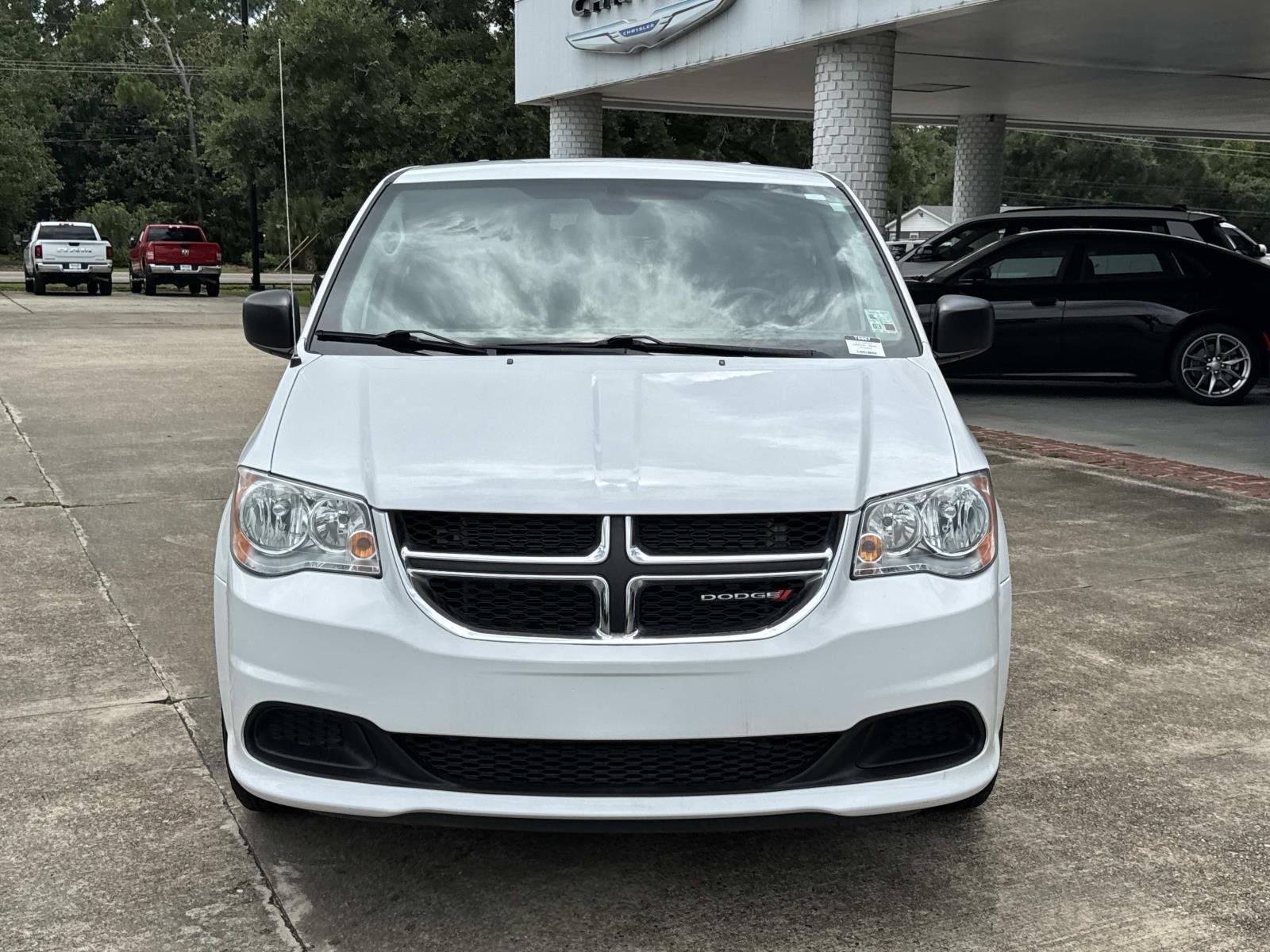 Used 2020 White Dodge SE image 2