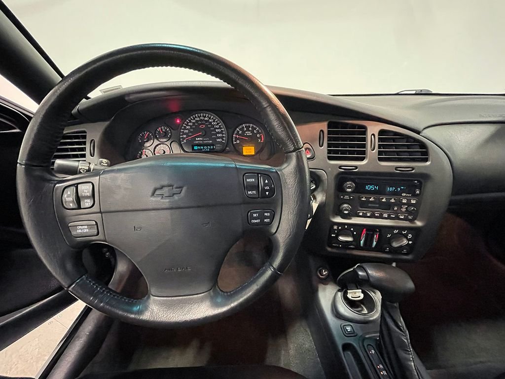 Used 2001 Black Chevrolet SS image 93