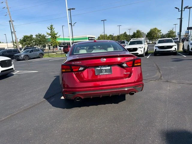 Used 2019 Red Nissan 2.0 Edition ONE image 13