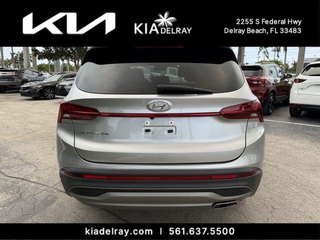 Used 2023 Silver Hyundai SE image 4