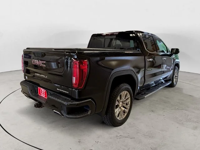 Used 2019 Black GMC Denali image 5