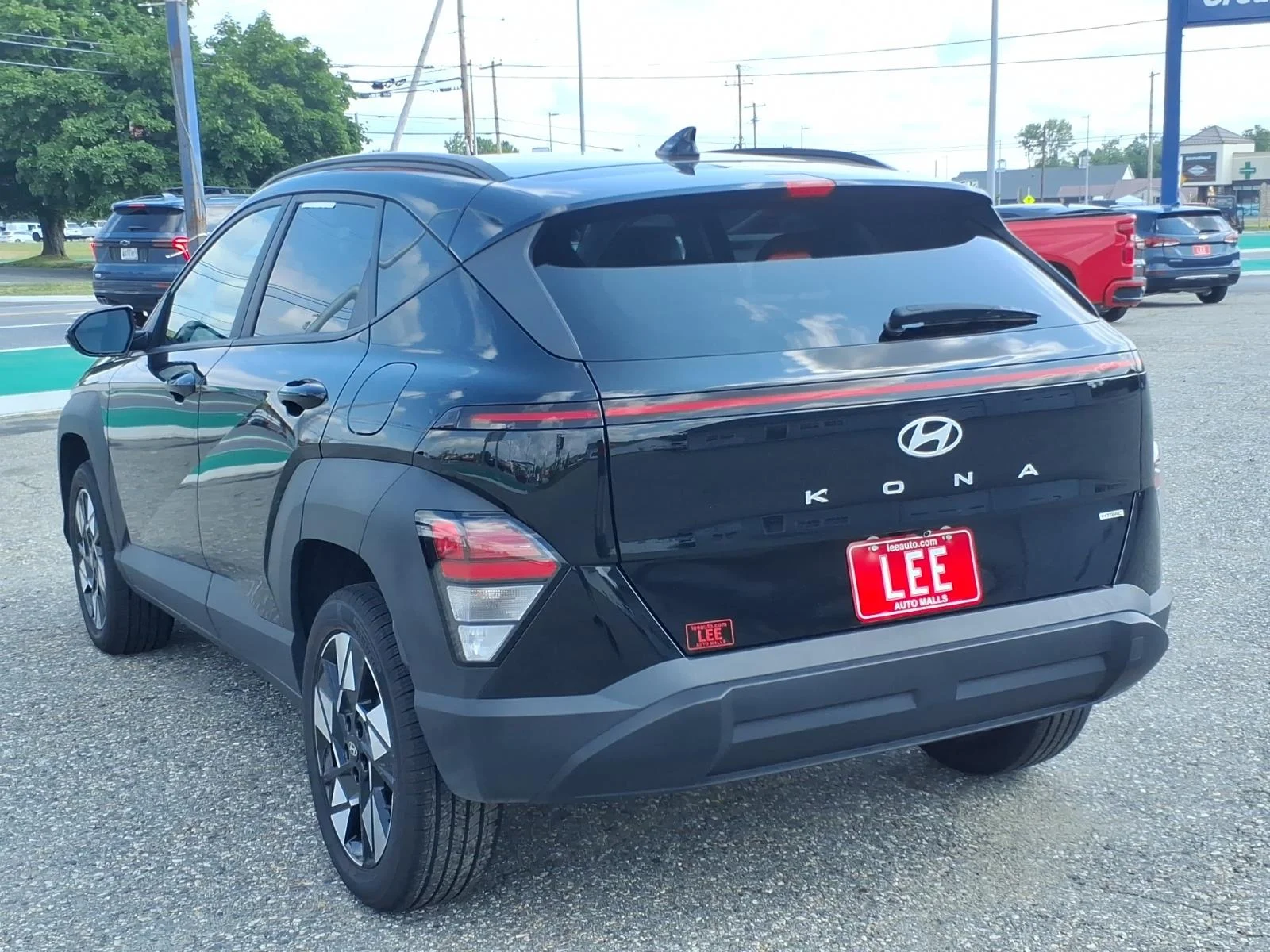 Used 2025 Abyss Black Hyundai SEL image 7