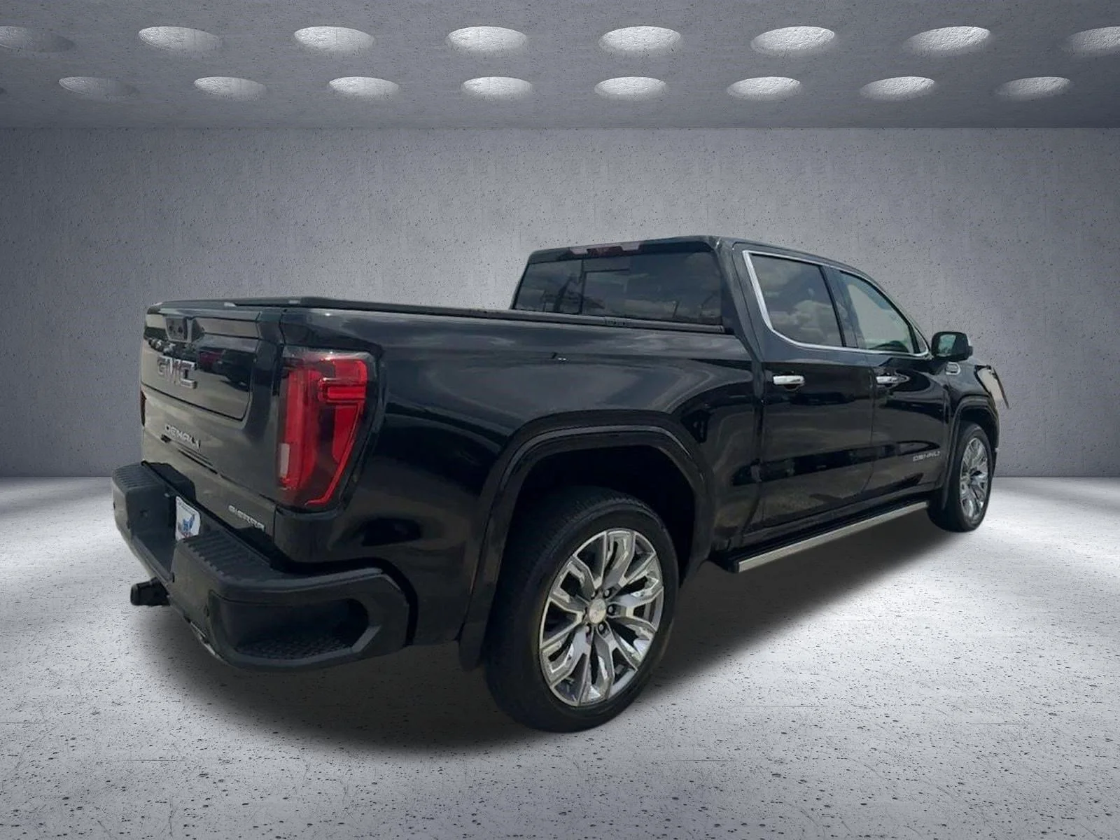 Used 2024 Onyx Black GMC Denali image 7