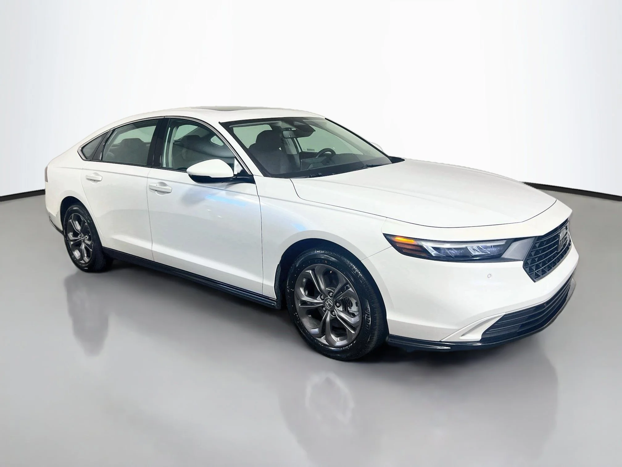Used 2023 Platinum White Pearl Honda HYBRID EX-L BD image 19