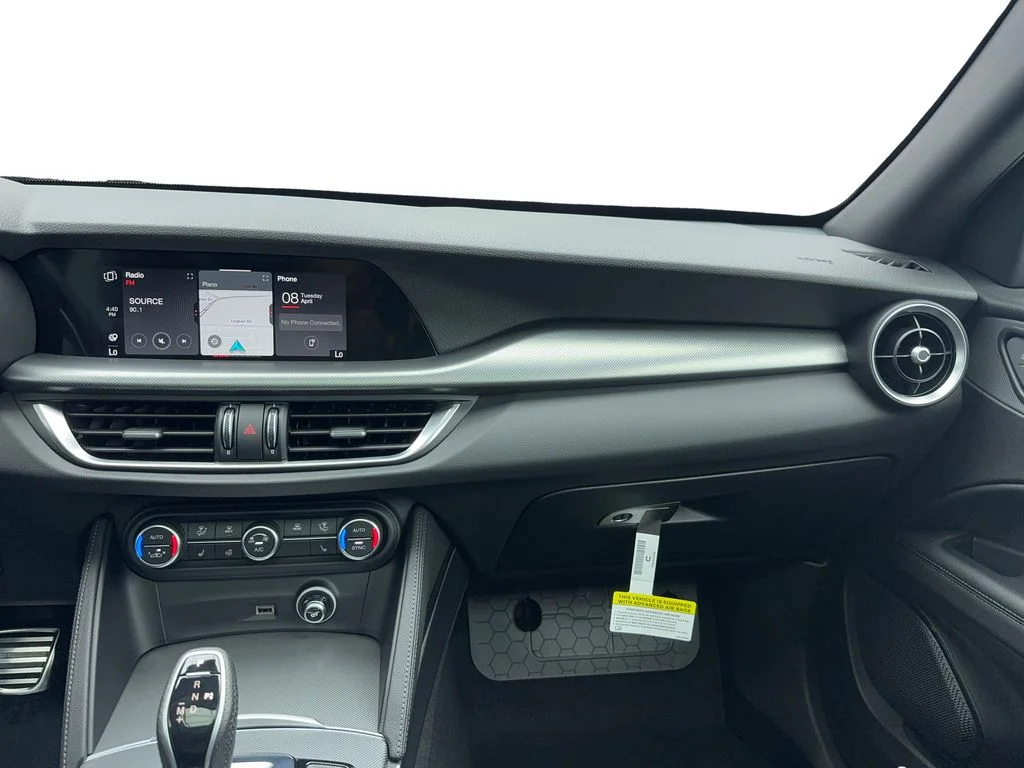 New 2025 Blue Alfa Romeo Base image 18