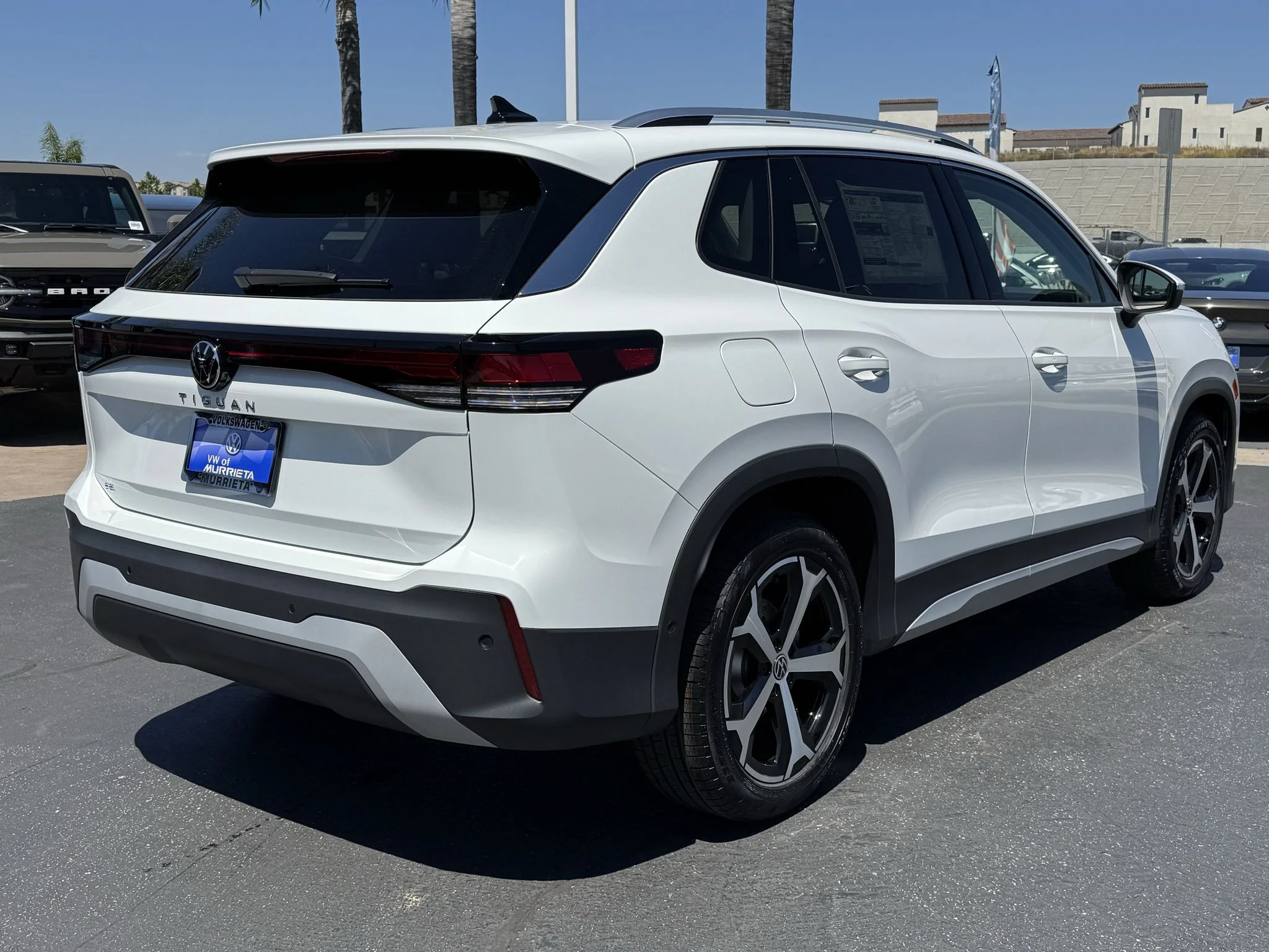 New 2026 Pure White Volkswagen SE image 7