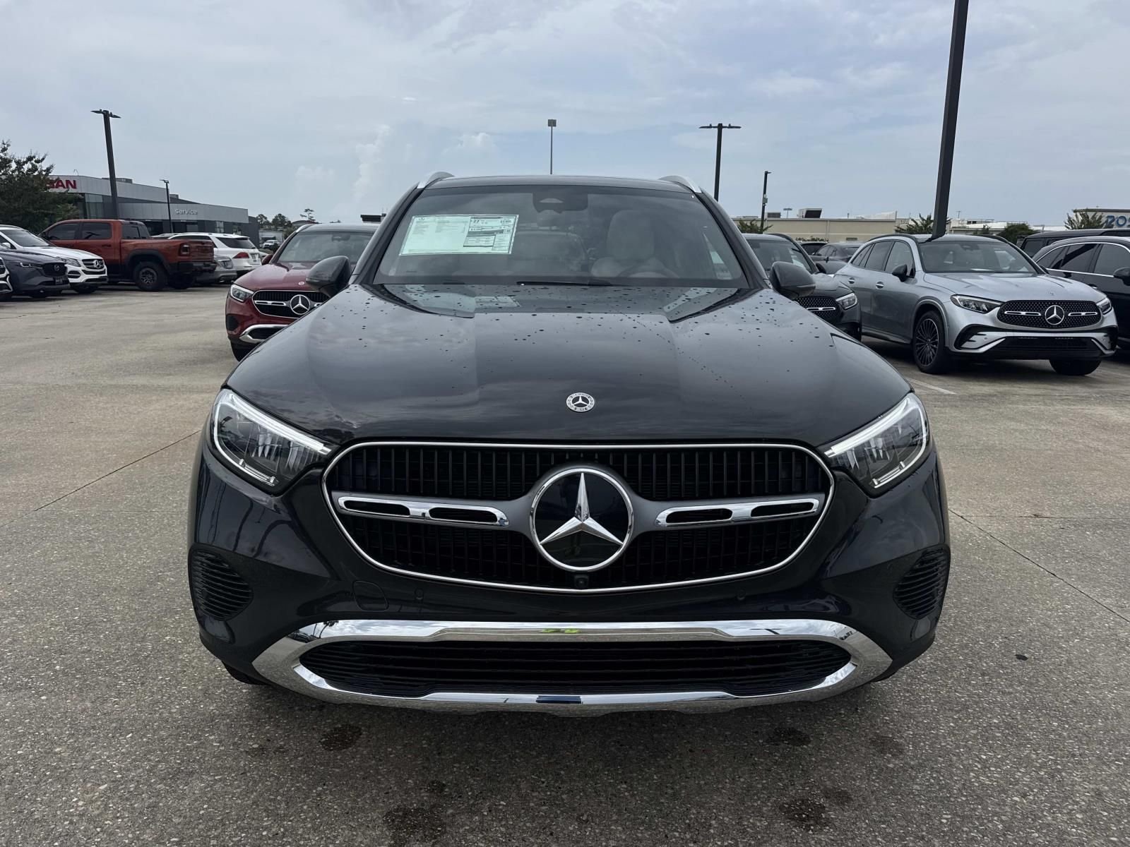 New 2027 Gray Mercedes-Benz GLC 300 image 2