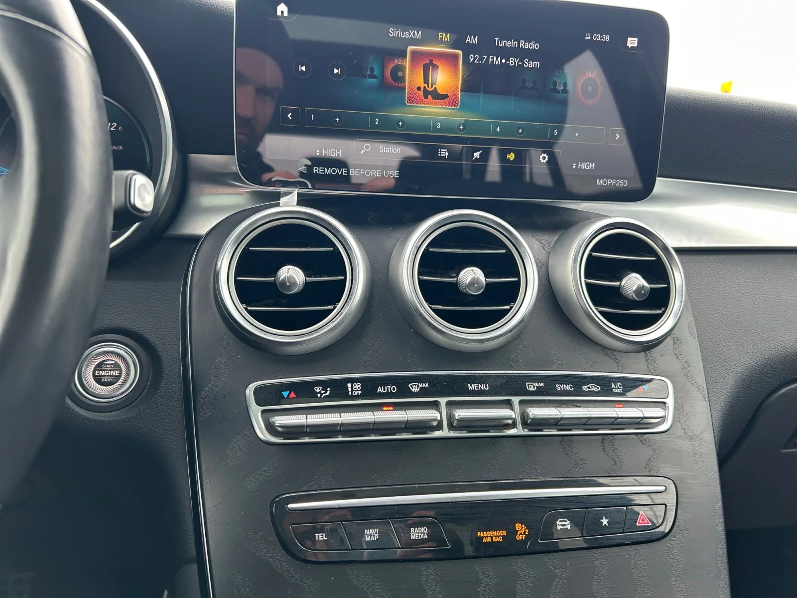 Used 2022 Gray Mercedes-Benz 4DR GLC 300 4MAT image 22