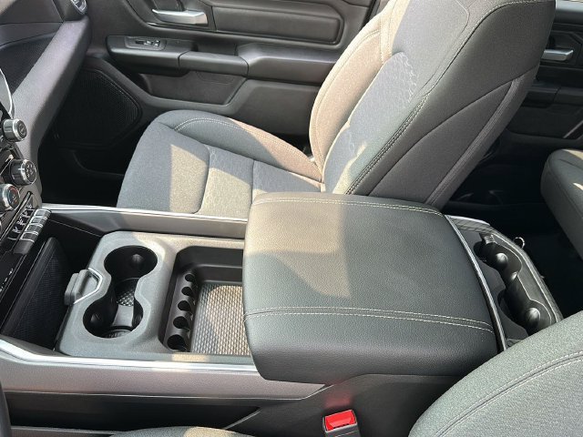 2026 RAM 1500 Express - Photo 24